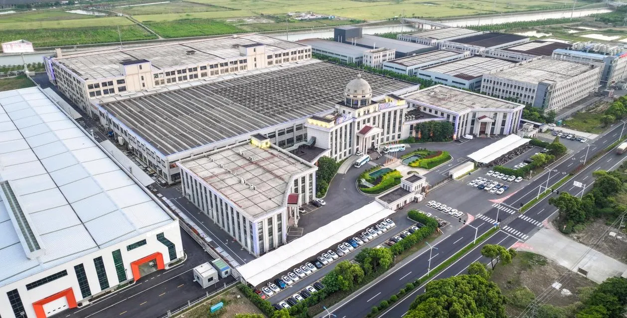 آلة التعبئة الكيميائية مع مصدر غاز مستقر واستهلاك منخفض لملء احتياجات التعبئة السائلة 200 لتر برميل 9