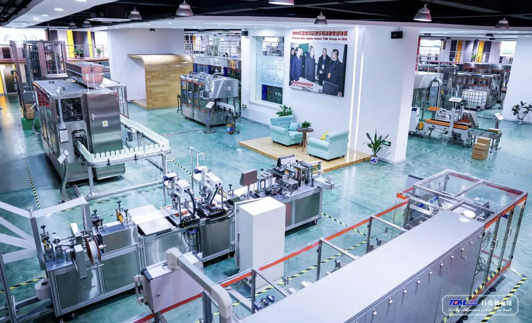 الآلة المتقدمة لملء و تغطية زيت الطعام و الصلصة 9